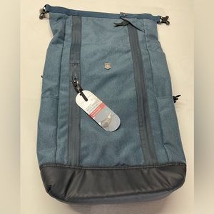 Victorinox‎ bag/backpack NWT blue